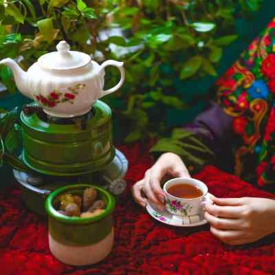 دانلود آهنگ  همه به جرم مستی سر دار ملامت میمیریم