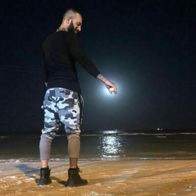 دانلود آهنگ  من دلم تنگه با صدای امیر تتلو