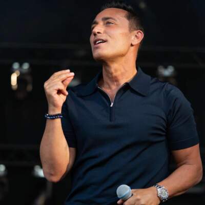 دانلود آهنگ  Aşkına Destan با صدای مصطفی صندل