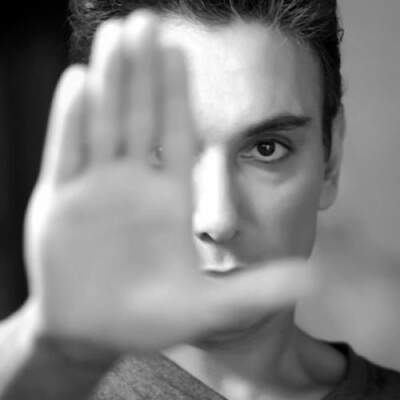 دانلود آهنگ  هی تو سرم فکرای نامربوط میگرده از شادمهر سامان جلیلی سینا پارسیان