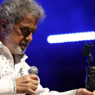 دانلود آهنگ  ببین تمام من شدی با صدای داریوش