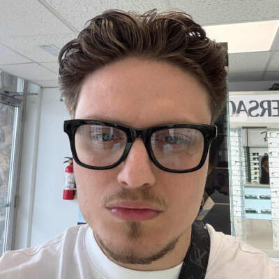 دانلود آهنگ  تورو نمیپرستم با صدای پوبون