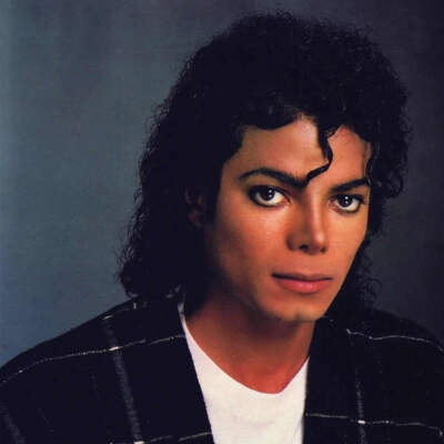 دانلود آهنگ  بنگ بنگ با صدای مایکل جکسون اون ها به ما اهمیت نمیدن