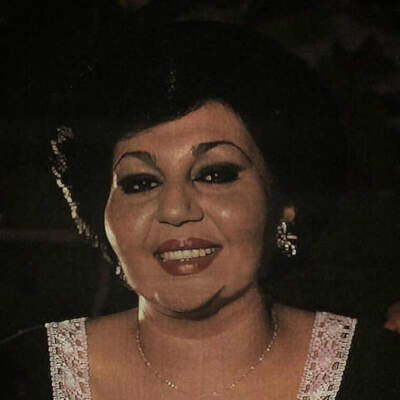 دانلود آهنگ  نمیخوام با یه تصمیم اشتباه ضرر کنیم با صدای هایده و سهیل مهرزادگان