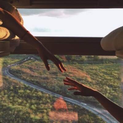 دانلود آهنگ  با تو پر شور و نشاطم تو هیاهوی نگاتم