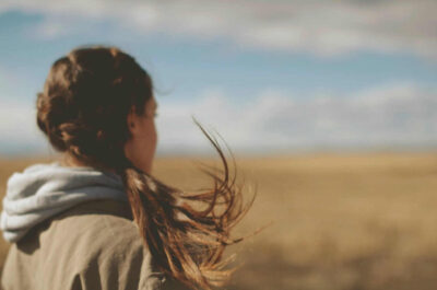 دانلود آهنگ  دل به دریا زده بودم که براش ماهی بیارم