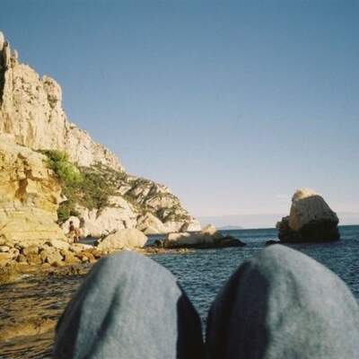 دانلود آهنگ  عاشقت شدم به جون تو بیخیال اینکه دلخورم