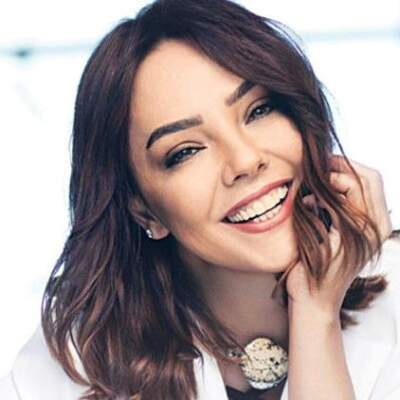 دانلود آهنگ  آکلی اول با صدای ابرو گوندش