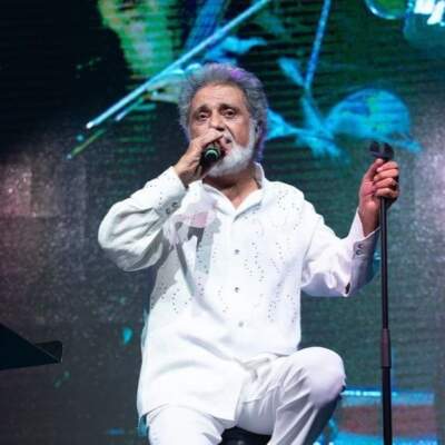 دانلود آهنگ  عروسک با صدای داریوش