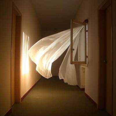 دانلود آهنگ  حال همه ما خوب است اما تو باور نکن