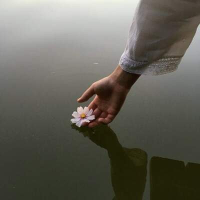 دانلود آهنگ  همش خندیدی ولی تهش همون خنده ها آتیشم