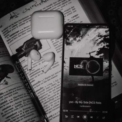 دانلود آهنگ  عمرم یکی یدونم بدون عمرا من تورو با کسی یکی بدونم