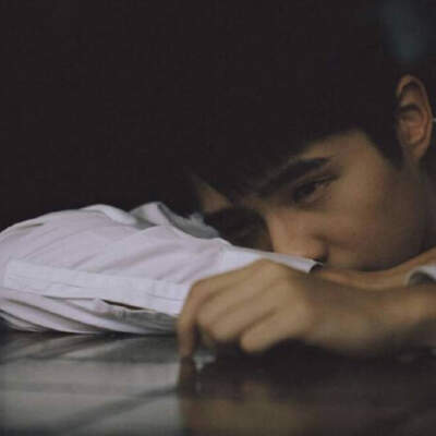 دانلود آهنگ  نیمه جان از سورا اسکندرلی رضا کرمی تارا تتلو هایده