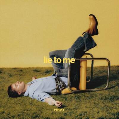 دانلود آهنگ  lie to me با صدای HRVY
