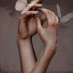 دانلود آهنگ آره دلم گیرت مونده دانلود آهنگ آره دلم گیرت مونده